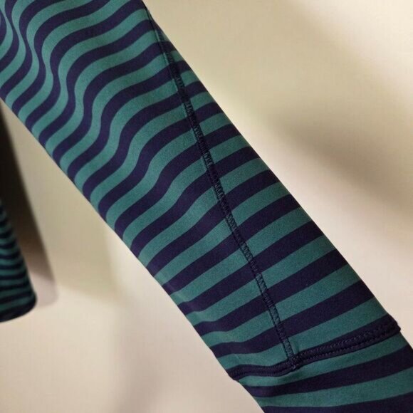 LIKE NEW VINEYARD VINES BLUE/ GREEN THE SHEP LONGSLEEVES MOCK NECK TOP SIZE L - Picture 6 of 16